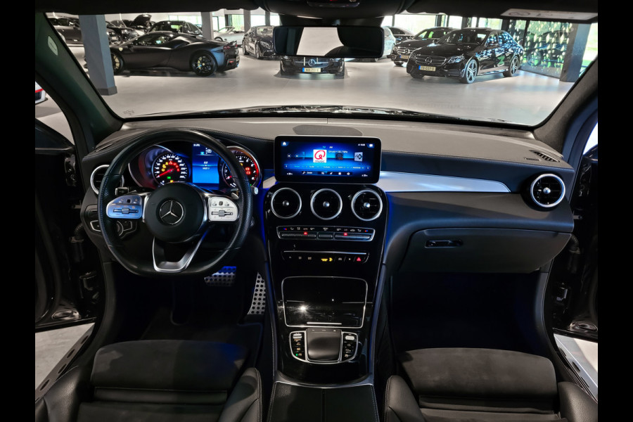 Mercedes-Benz GLC 200 4-M AMG Night|Panorama|20"|Trekhaak|MBUX|Spoorpakket|Sfeerverlichting|Treeplanken|New Service