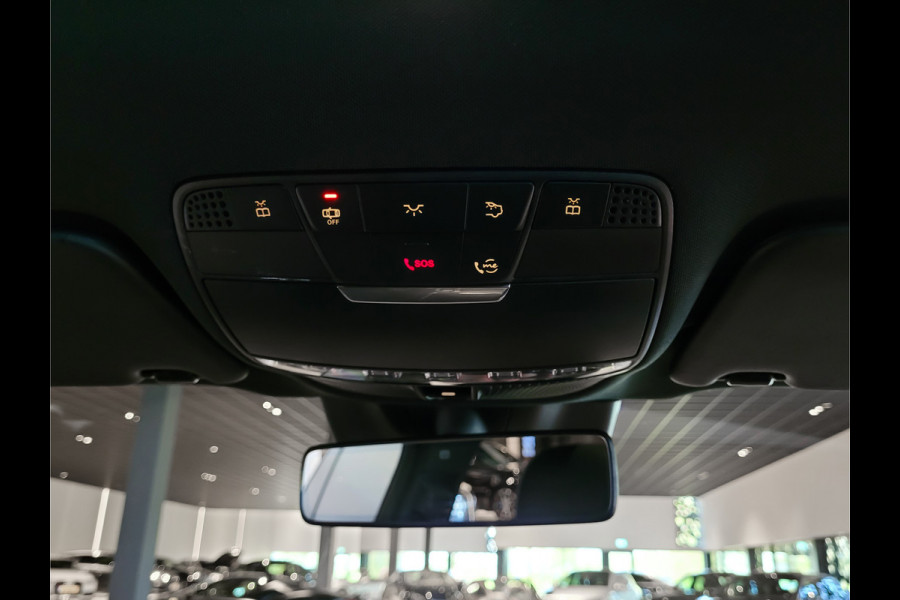 Mercedes-Benz GLC 200 4-M AMG Night|Panorama|20"|Trekhaak|MBUX|Spoorpakket|Sfeerverlichting|Treeplanken|New Service