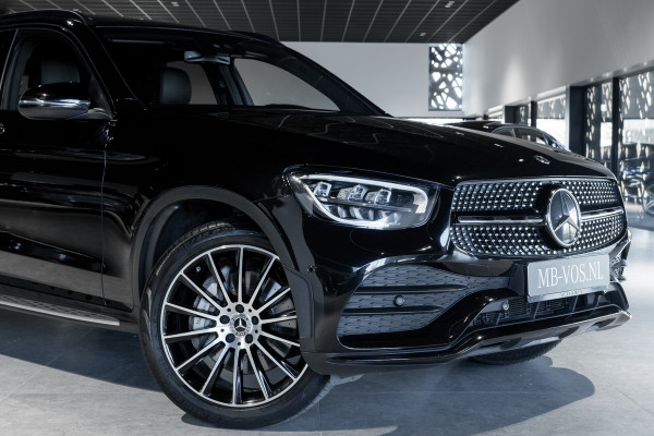 Mercedes-Benz GLC 200 4-M AMG Night|Panorama|20"|Trekhaak|MBUX|Spoorpakket|Sfeerverlichting|Treeplanken|New Service