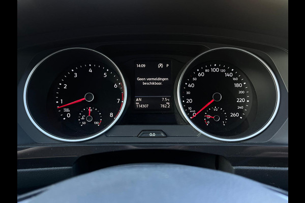 Volkswagen Tiguan 1.4 TSI Comfortline R-Line, Automaat, Camera, CarPlay, Trekhaak, Pano