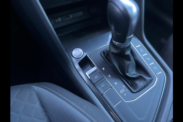 Volkswagen Tiguan 1.4 TSI Comfortline R-Line, Automaat, Camera, CarPlay, Trekhaak, Pano