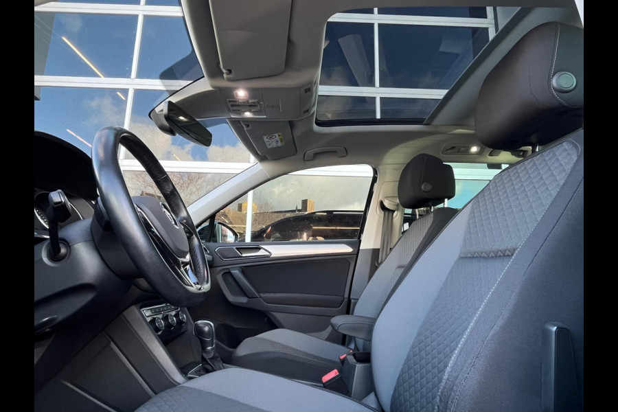 Volkswagen Tiguan 1.4 TSI Comfortline R-Line, Automaat, Camera, CarPlay, Trekhaak, Pano