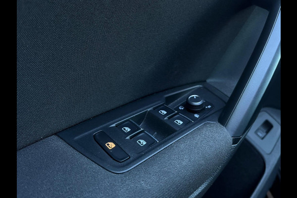 Volkswagen Tiguan 1.4 TSI Comfortline R-Line, Automaat, Camera, CarPlay, Trekhaak, Pano