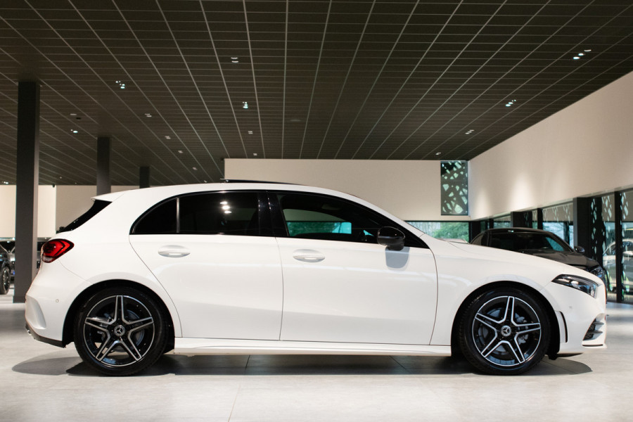 Mercedes-Benz A-Klasse 180 d AMG Night|Panorama|Widescreen|LED|MBUX Aut7