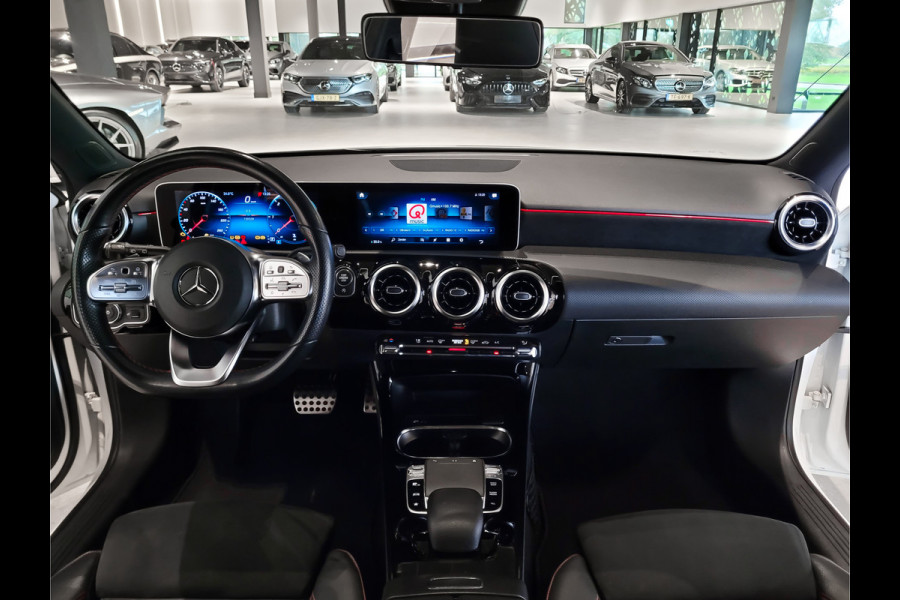 Mercedes-Benz A-Klasse 180 d AMG Night|Panorama|Widescreen|LED|MBUX Aut7