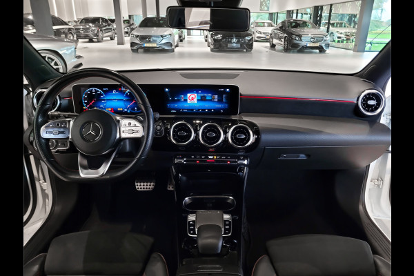 Mercedes-Benz A-Klasse 180 d AMG Night|Panorama|Widescreen|LED|MBUX Aut7