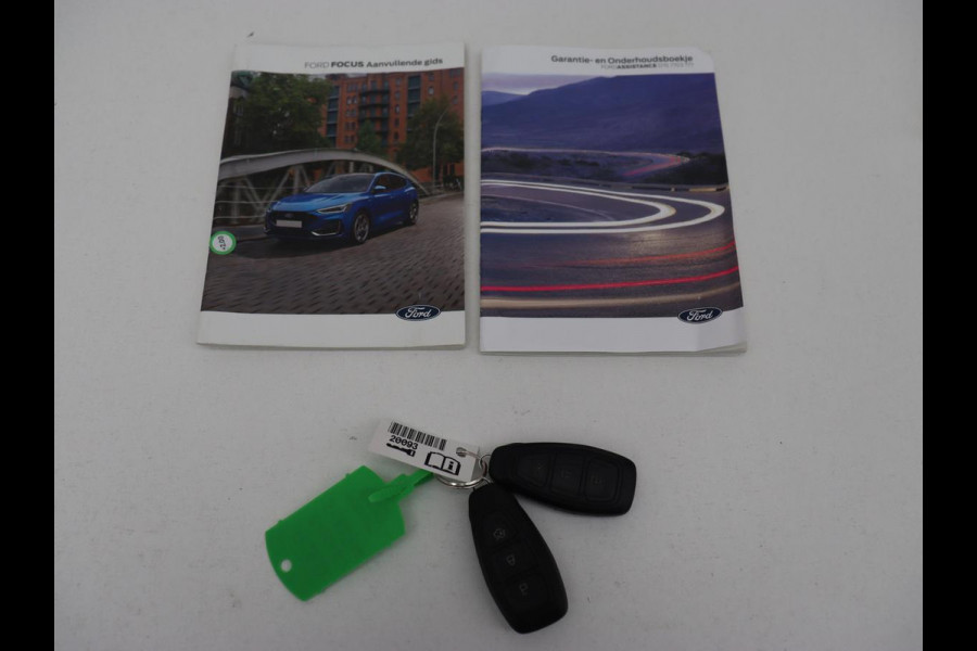 Ford Focus 1.0 EcoBoost Hybrid Titanium X | Automaat | Trekhaak | Stoelverwarming | Adaptive cruise | Camera | Carplay | Stuurverwarming | Navigatie | Full LED | Keyless