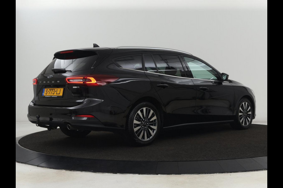 Ford Focus 1.0 EcoBoost Hybrid Titanium X | Automaat | Trekhaak | Stoelverwarming | Adaptive cruise | Camera | Carplay | Stuurverwarming | Navigatie | Full LED | Keyless