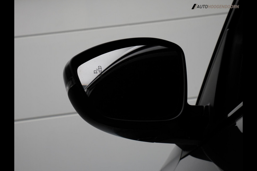 Peugeot 208 1.2 PureTech GT 100pk (APPLE CARPLAY,LED,SPORTSTOELEN,SFEERVERLICHTING,CAMERA,PDC,CRUISE,DODEHOEK,KEYLESS,LM-VELGEN)