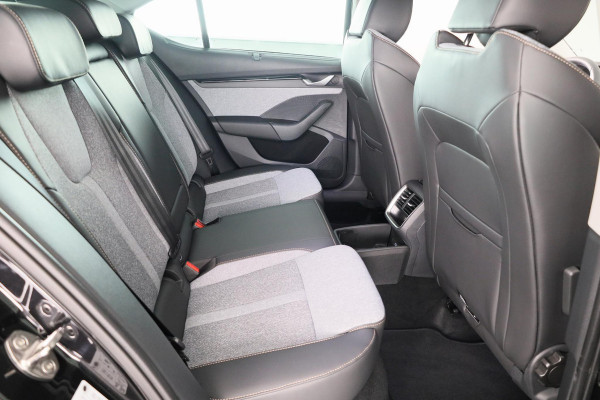 Škoda Octavia Business Edition 1.5 TSI M-HEV 115pk DSG | Private lease vanaf 731,-- | Parkeercamera | 17 inch Lichtmetalen velgen |  Verwarmbare voorstoelen | 13 inch display | Adaptieve Cruise Control