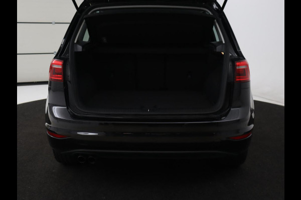 Volkswagen Golf Sportsvan 1.4 TSI Highline | Automaat | Stoelverwarming | Adaptive cruise | Navigatie | Parkeerhulp | Climate control | Bluetooth