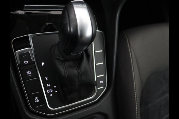 Volkswagen Golf Sportsvan 1.4 TSI Highline | Automaat | Stoelverwarming | Adaptive cruise | Navigatie | Parkeerhulp | Climate control | Bluetooth