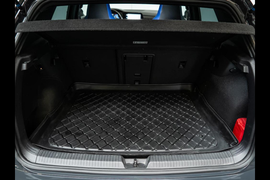Volkswagen Golf 1.4 eHybrid GTE | 245PK | 19 Inch | Trekhaak