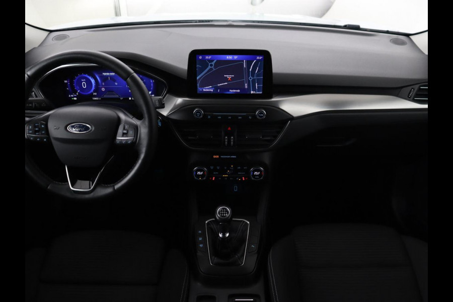 Ford Focus 1.0 EcoBoost Hybrid Titanium X | Stoel & stuurverwarming | Trekhaak | Adaptive cruise | Camera | Comfortstoelen | Keyless | Carplay | Full LED | Navigatie