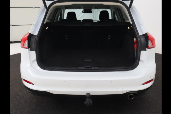Ford Focus 1.0 EcoBoost Hybrid Titanium X | Stoel & stuurverwarming | Trekhaak | Adaptive cruise | Camera | Comfortstoelen | Keyless | Carplay | Full LED | Navigatie