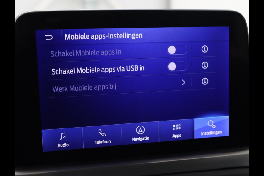 Ford Focus 1.0 EcoBoost Hybrid Titanium X | Stoel & stuurverwarming | Trekhaak | Adaptive cruise | Camera | Comfortstoelen | Keyless | Carplay | Full LED | Navigatie