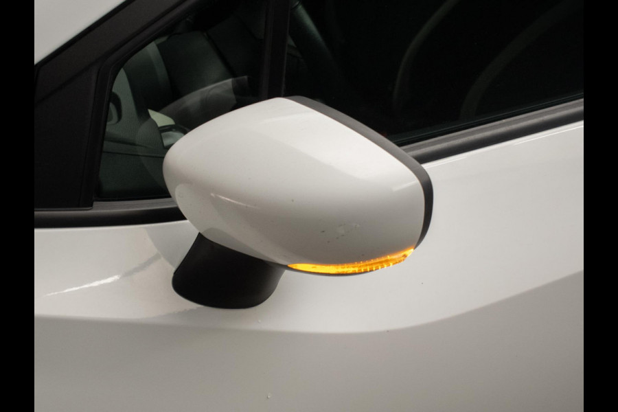 Nissan Micra 0.9 IG-T N-Connecta Sport (APPLE CARPLAY,NAVI,LED,SPORTSTOELEN,CAMERA,CRUISE,LM VELGEN,NETTESTAAT)