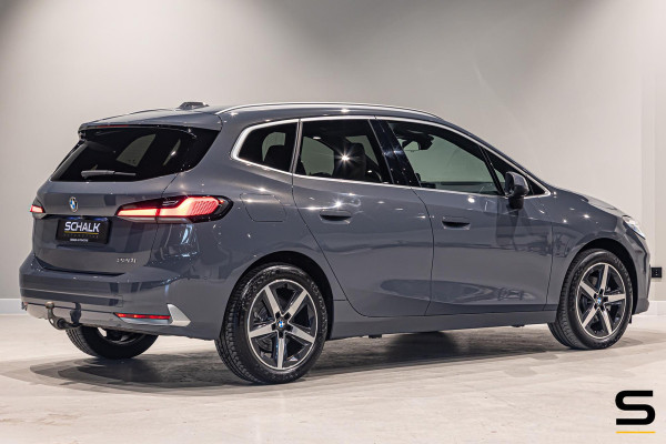 BMW 2 Serie Active Tourer 220i|NAP|Trekhaak|Leder|HUD|1eig