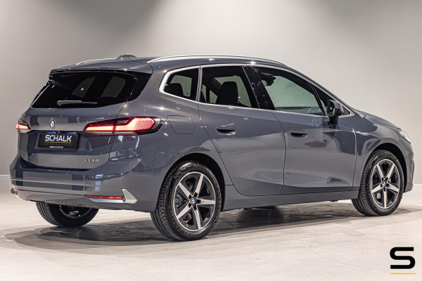 BMW 2 Serie Active Tourer 220i|NAP|Trekhaak|Leder|HUD|1eig