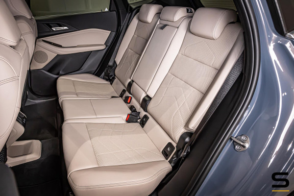 BMW 2 Serie Active Tourer 220i|NAP|Trekhaak|Leder|HUD|1eig