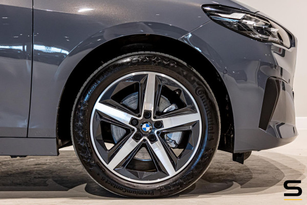 BMW 2 Serie Active Tourer 220i|NAP|Trekhaak|Leder|HUD|1eig