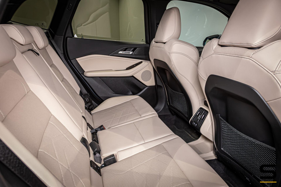 BMW 2 Serie Active Tourer 220i|NAP|Trekhaak|Leder|HUD|1eig