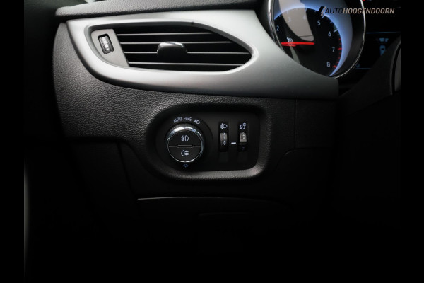 Opel Astra 1.2 sportive edition 130pk (APPLE CARPLAY,LED,CAMERA,NAVI,LEDER,SPORTSTOELEN,CLIMATE,CRUISE,PARKEERSENSOR,LM-VELGEN)