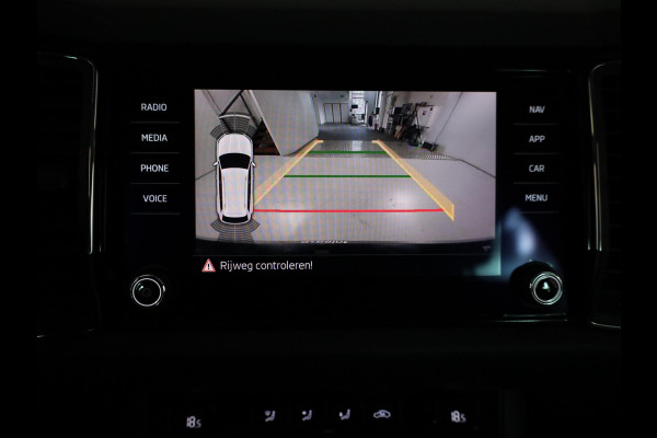 Škoda Kodiaq 1.5 TSI Limited Business Edition 150 pk Automaat (DSG) | Navigatie | Parkeersensoren | Achteruitrijcamera | Keyless | LED koplampen | Elektr. achterklep |