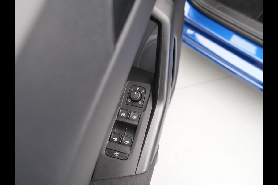 Volkswagen Polo 1.0 TSI 95pk DSG Life Navigatie Camera Acc Lm velgen 6