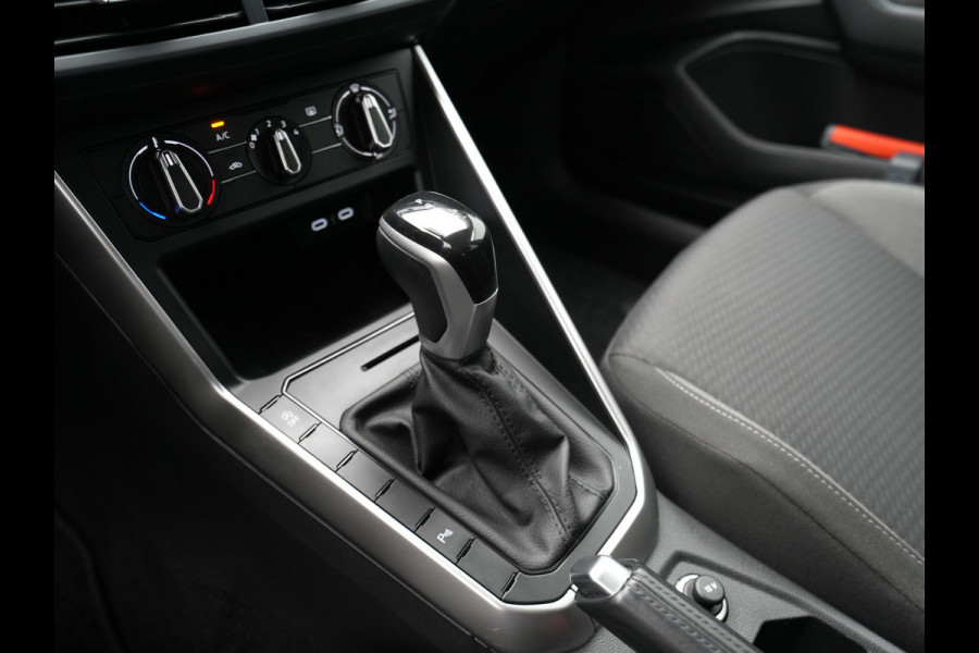 Volkswagen Polo 1.0 TSI 95pk DSG Life Navigatie Camera Acc Lm velgen 6