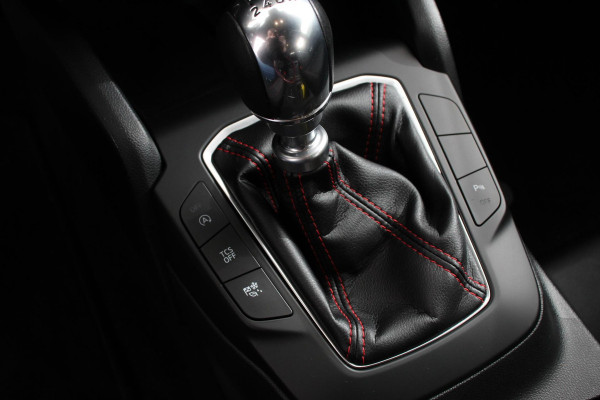 Ford FOCUS Wagon 1.0 EcoBoost 155pk MHEV ST Line Business Navigatie Apple Carplay/Android Auto Climate Control Camera Parkeer sensoren Stoel en stuurverwarming Dab Led