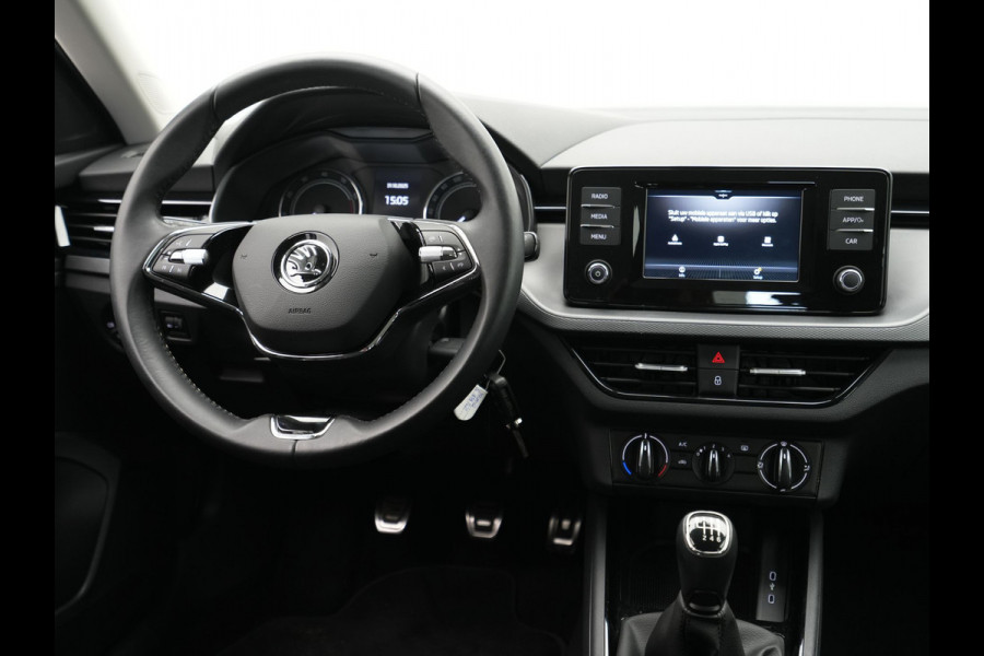 Škoda Kamiq 1.0 TSI 110pk Ambition Navi via app Camera Cruise Lm velgen 147