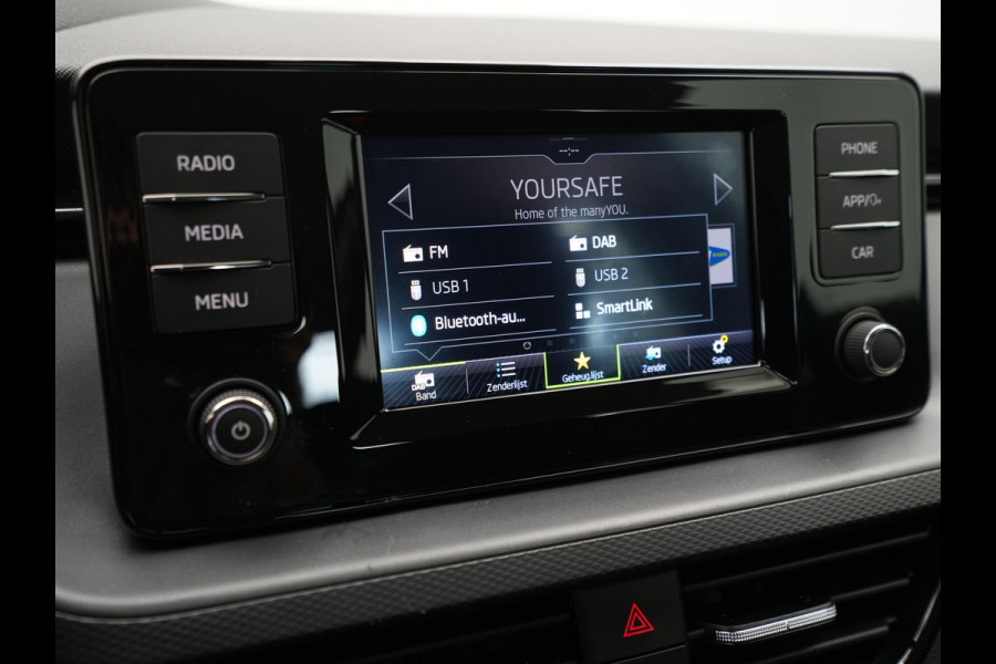 Škoda Kamiq 1.0 TSI 110pk Ambition Navi via app Camera Cruise Lm velgen 147