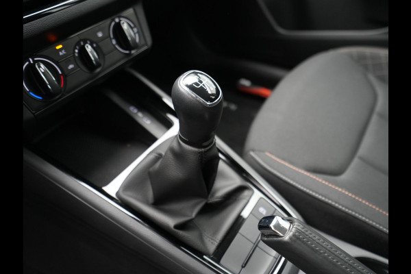 Škoda Kamiq 1.0 TSI 110pk Ambition Navi via app Camera Cruise Lm velgen 147