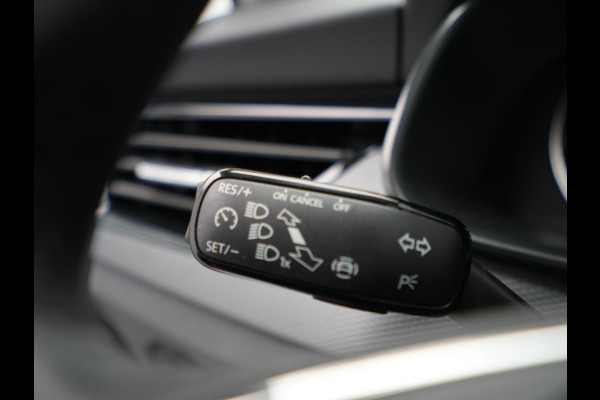 Škoda Kamiq 1.0 TSI 110pk Ambition Navi via app Camera Cruise Lm velgen 147