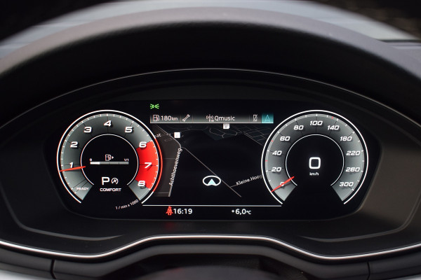 Audi A4 35 TFSI 150pk S-tronic S-line Black Edition | Panoramadak | Virtual | Sfeerverlichting