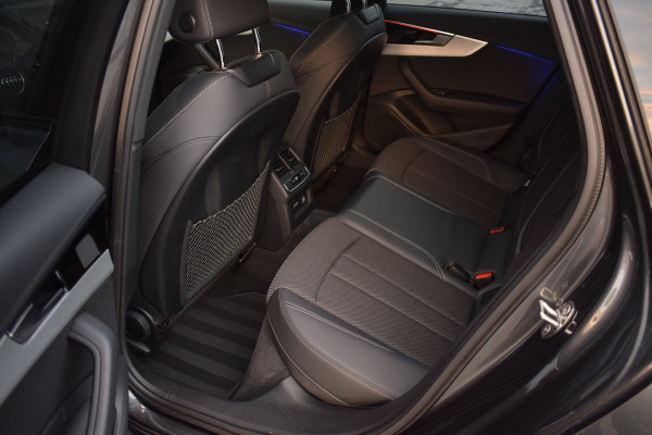 Audi A4 35 TFSI 150pk S-tronic S-line Black Edition | Panoramadak | Virtual | Sfeerverlichting