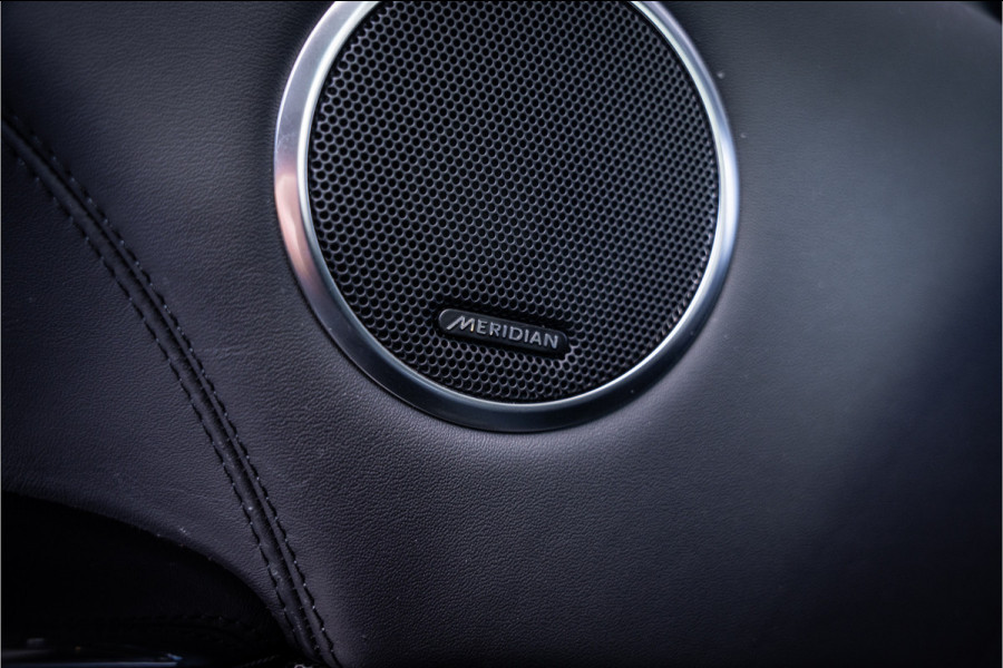 Land Rover Range Rover Sport P575 SVR Carbon Edition - Panorama | Meridian | Elek. Trekhaak | Memory | HUD