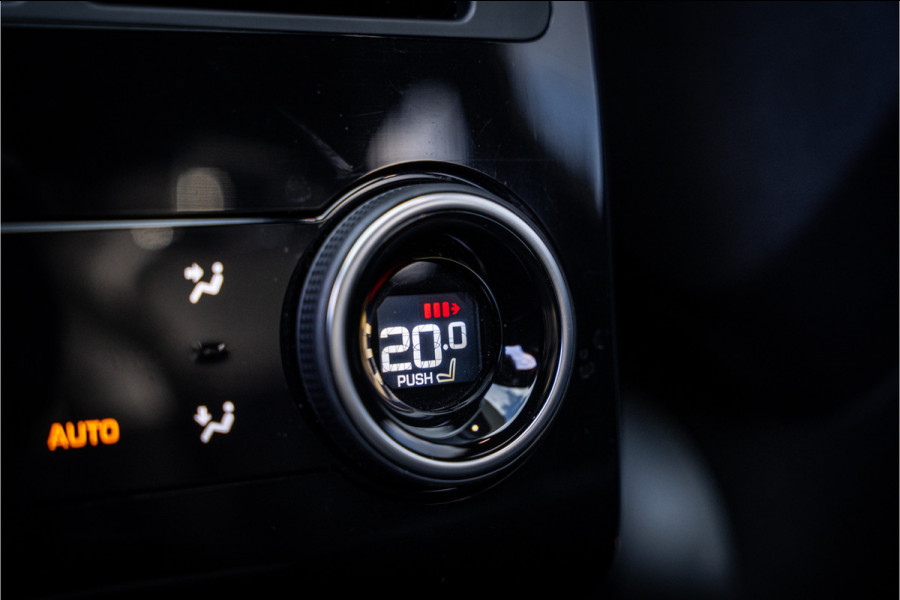 Land Rover Range Rover Sport P575 SVR Carbon Edition - Panorama | Meridian | Elek. Trekhaak | Memory | HUD