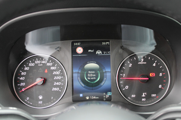 Mercedes-Benz Vito 114CDI L2 Pro - Distronic - 360 camera - Multibeam LED - Stoel&Stuurverwarming - Trekhaak 2500kg - Navigatie - Rijklaar