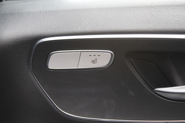 Mercedes-Benz Vito 114CDI L2 Pro - Distronic - 360 camera - Multibeam LED - Stoel&Stuurverwarming - Trekhaak 2500kg - Navigatie - Rijklaar