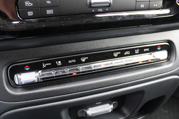 Mercedes-Benz Vito 114CDI L2 Pro - Distronic - 360 camera - Multibeam LED - Stoel&Stuurverwarming - Trekhaak 2500kg - Navigatie - Rijklaar