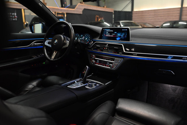 BMW 7 Serie 740e M Sport - 360 Camera - Massage - El. Achterbank - Laser Koplampen - Adaptive Cruise Control - Soft-Close