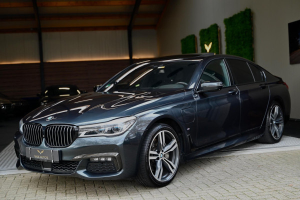 BMW 7 Serie 740e M Sport - 360 Camera - Massage - El. Achterbank - Laser Koplampen - Adaptive Cruise Control - Soft-Close