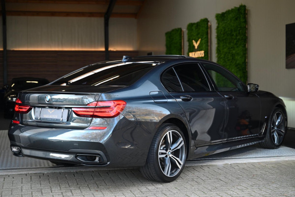 BMW 7 Serie 740e M Sport - 360 Camera - Massage - El. Achterbank - Laser Koplampen - Adaptive Cruise Control - Soft-Close