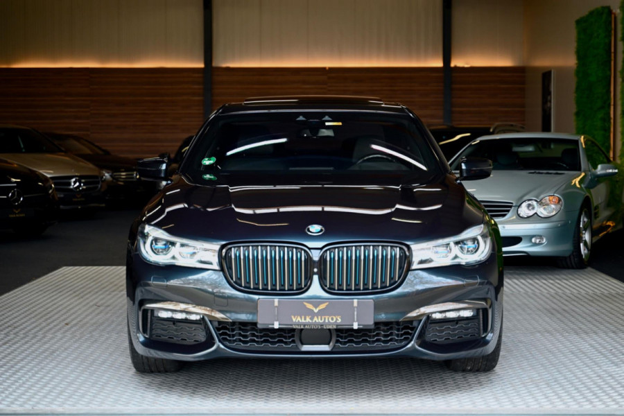 BMW 7 Serie 740e M Sport - 360 Camera - Massage - El. Achterbank - Laser Koplampen - Adaptive Cruise Control - Soft-Close