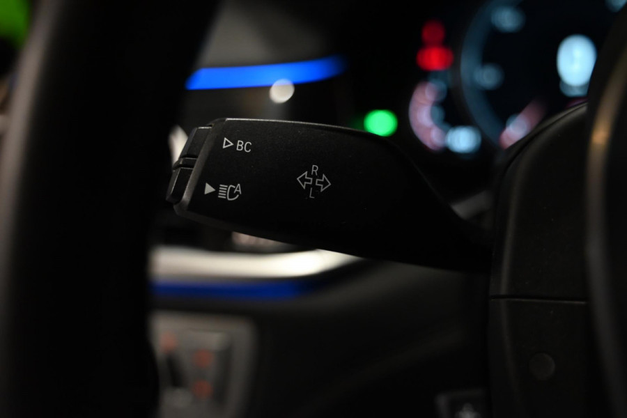 BMW 7 Serie 740e M Sport - 360 Camera - Massage - El. Achterbank - Laser Koplampen - Adaptive Cruise Control - Soft-Close