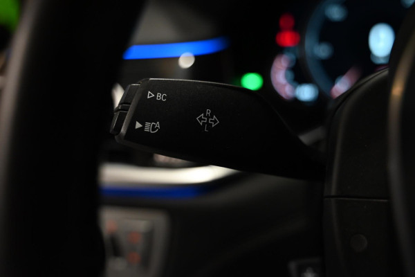 BMW 7 Serie 740e M Sport - 360 Camera - Massage - El. Achterbank - Laser Koplampen - Adaptive Cruise Control - Soft-Close