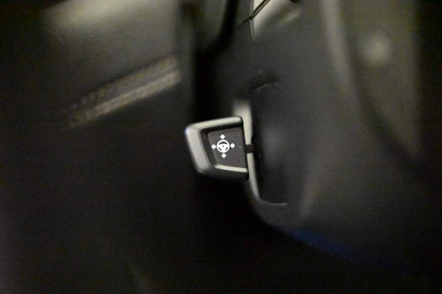 BMW 7 Serie 740e M Sport - 360 Camera - Massage - El. Achterbank - Laser Koplampen - Adaptive Cruise Control - Soft-Close