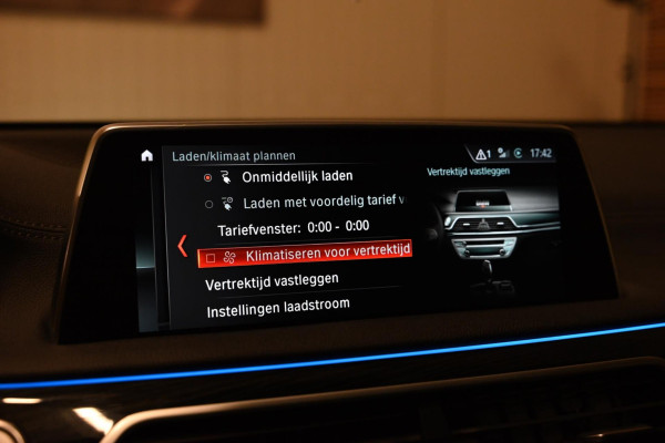 BMW 7 Serie 740e M Sport - 360 Camera - Massage - El. Achterbank - Laser Koplampen - Adaptive Cruise Control - Soft-Close